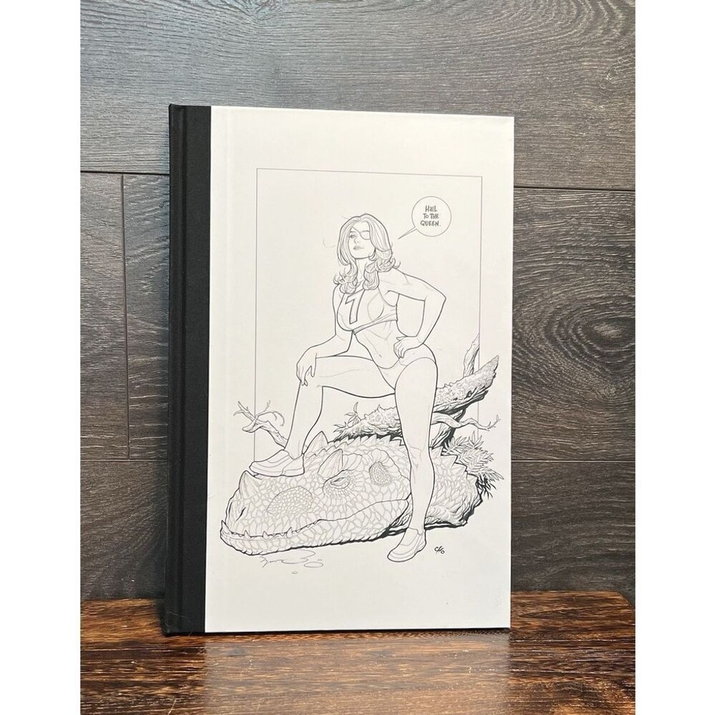 FIGHT GIRLS Deluxe Director’s Cut Black/White,  Signed Hardcover, Frank Cho NEW