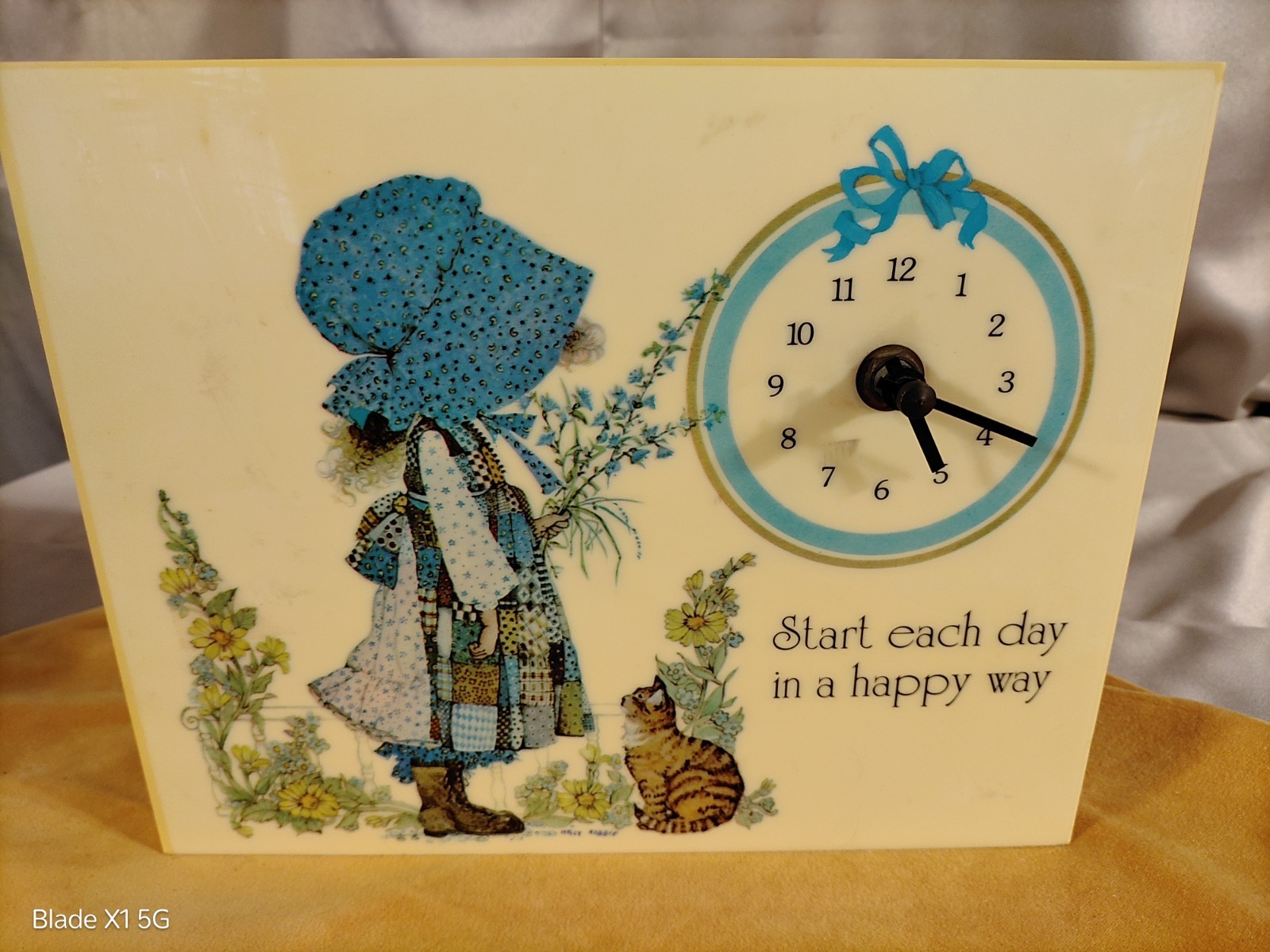 Vintage Holly Hobbie Wall Clock 1975, American Greetings Corp. 10”x 8” X 1.25”