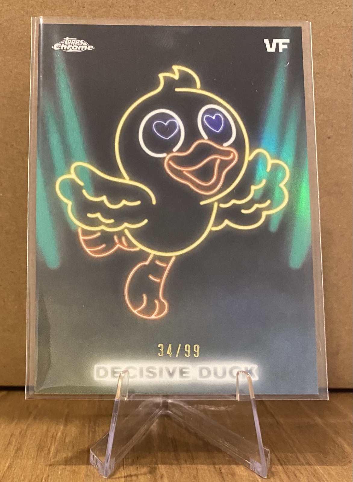 2026 Topps Chrome VeeFriends Decisive Duck /99 Green Refractor Neon Lights