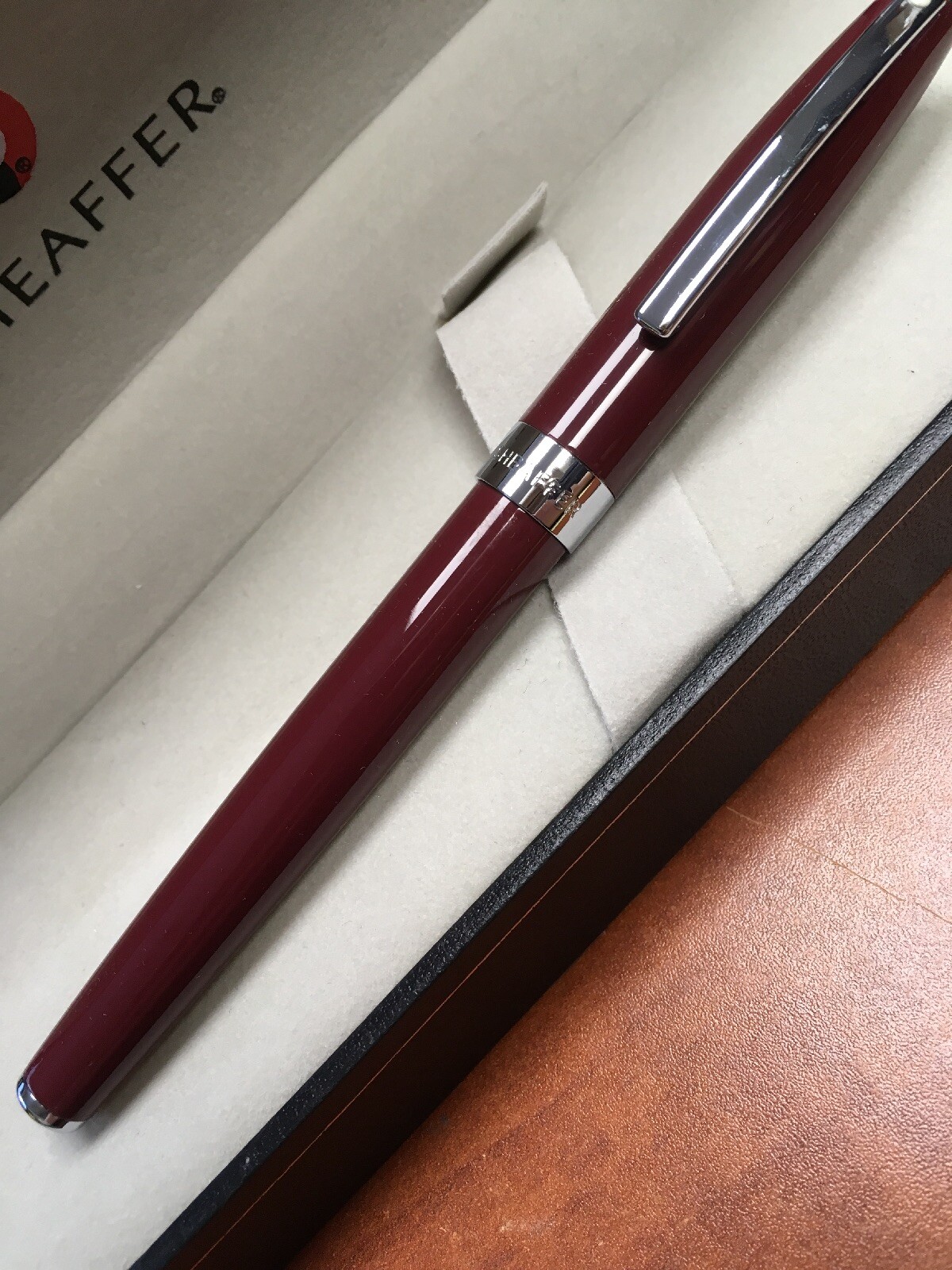 Sheaffer Sagaris Gloss Wine “F” Nib Fountain Pen -- DAMAGED PACKAGING