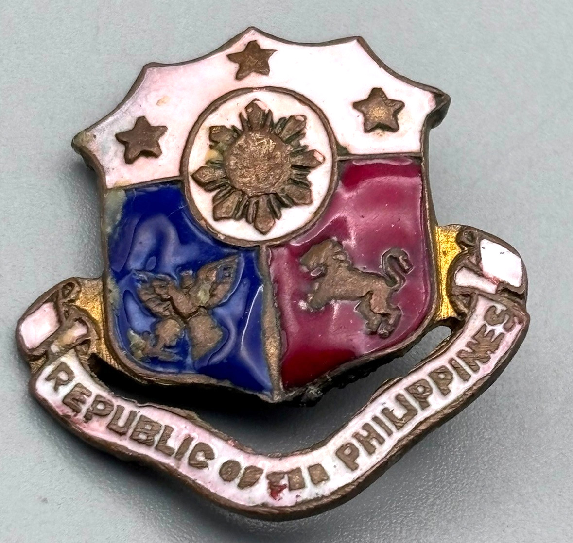 Post WWI - Pre-WWII Theater Made Republic Of The Philippines DI Unit Crest Pin