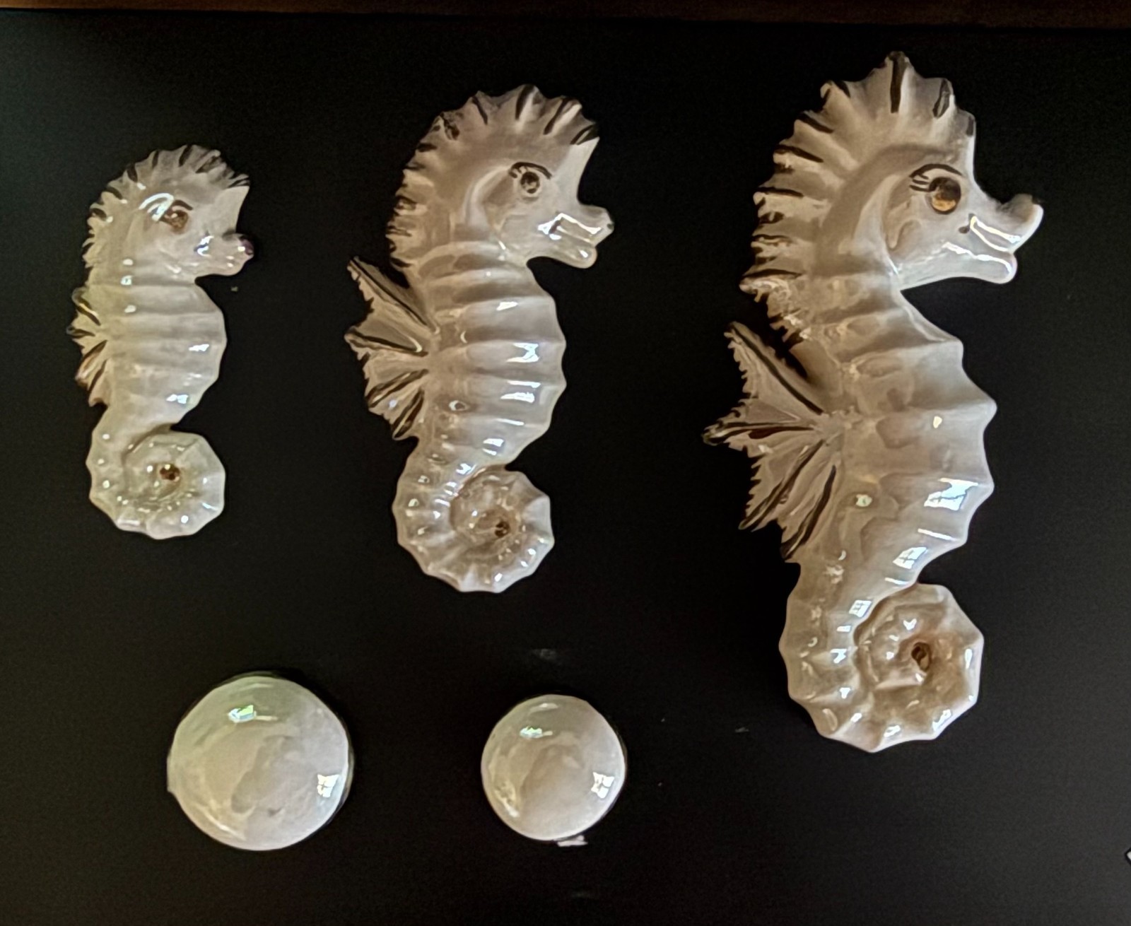 VTG MCM Ceramic Seahorse Wall Plaques Set 3 + Bubbles Pearl Luster Gold 1959