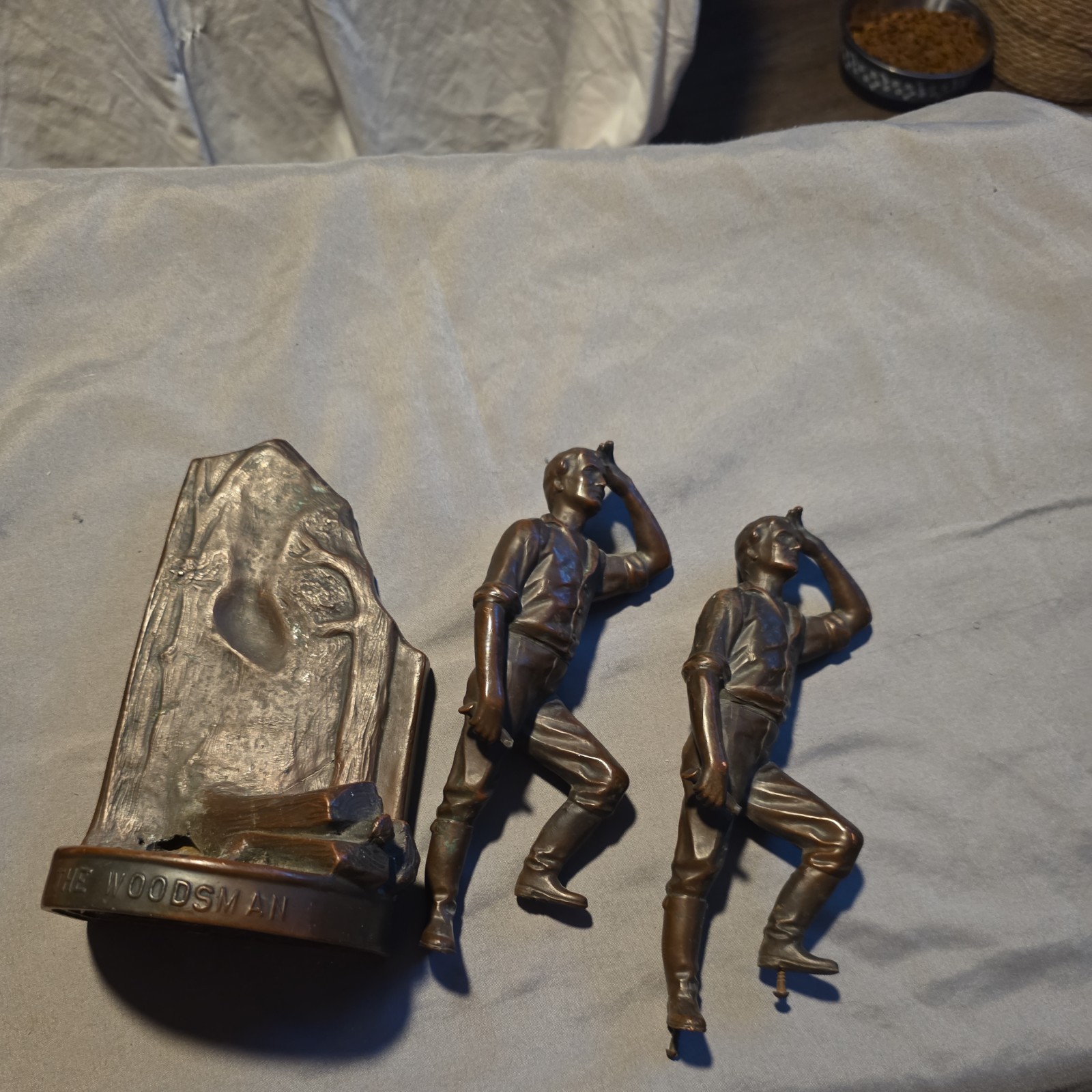 VTG. J.B. JENNINGS BROTHERS ABE LINCOLN AXE TOOL WOODSMAN STATUE BOOKENDS AS IS