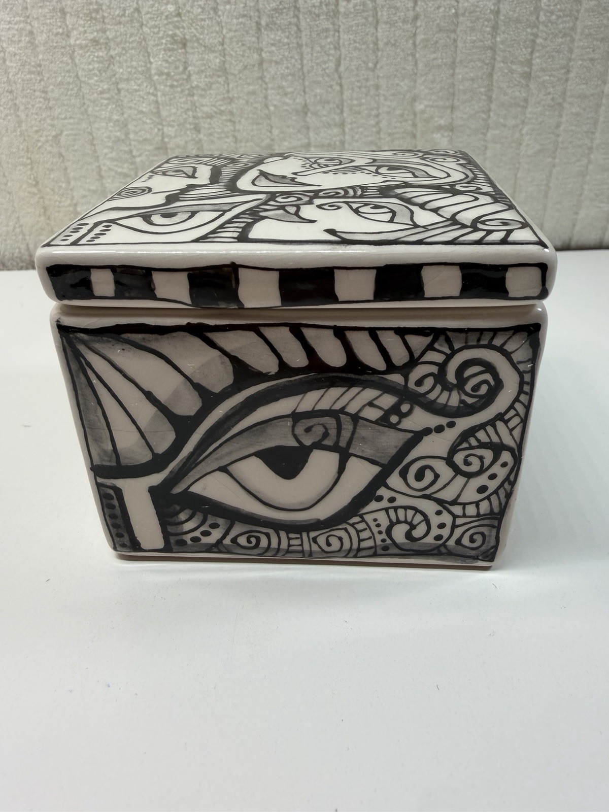 VINTAGE Ceramic Black & White “ Dream A Little Dream” Org. Box Signed COULIN VG