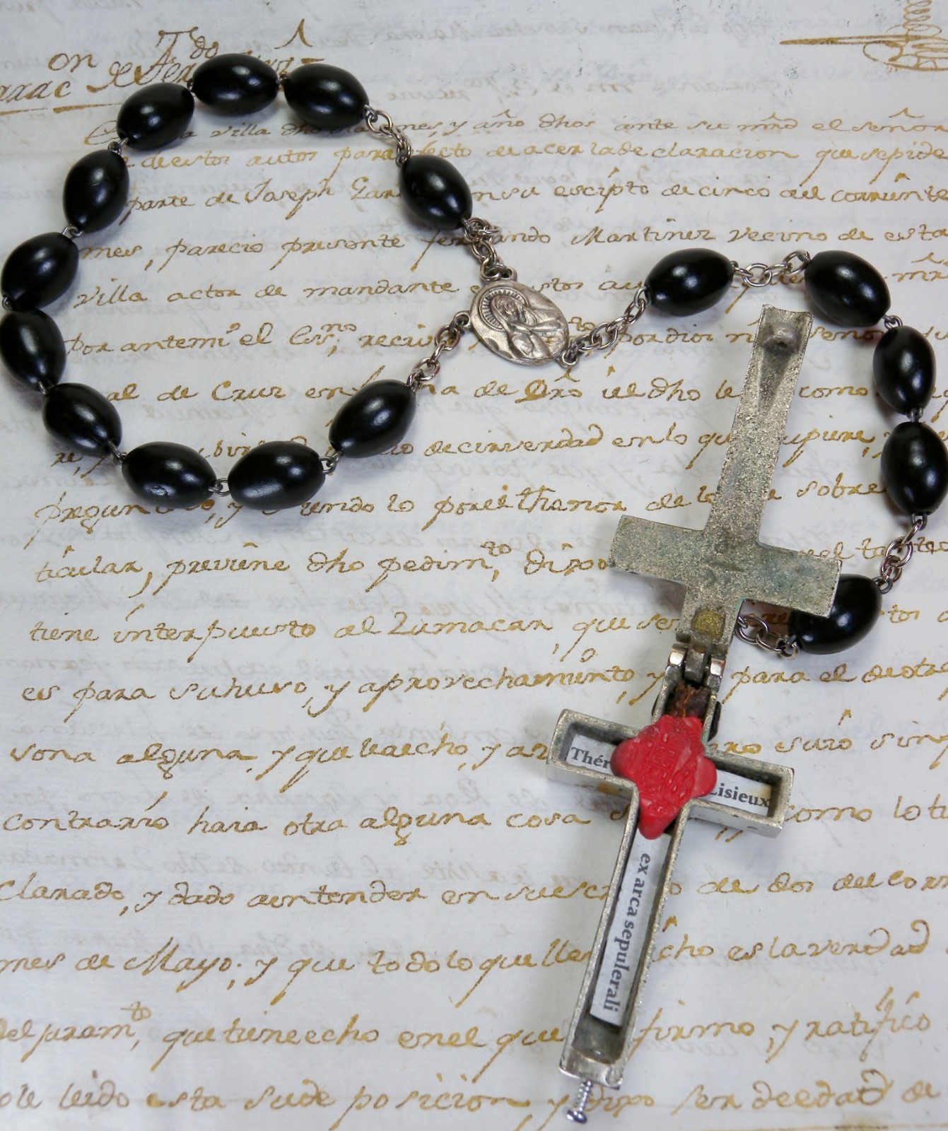 RARE St. Therese of Lisieux Chaplet & Reliquary Cross Crucifix Ex Arca Sepuleral