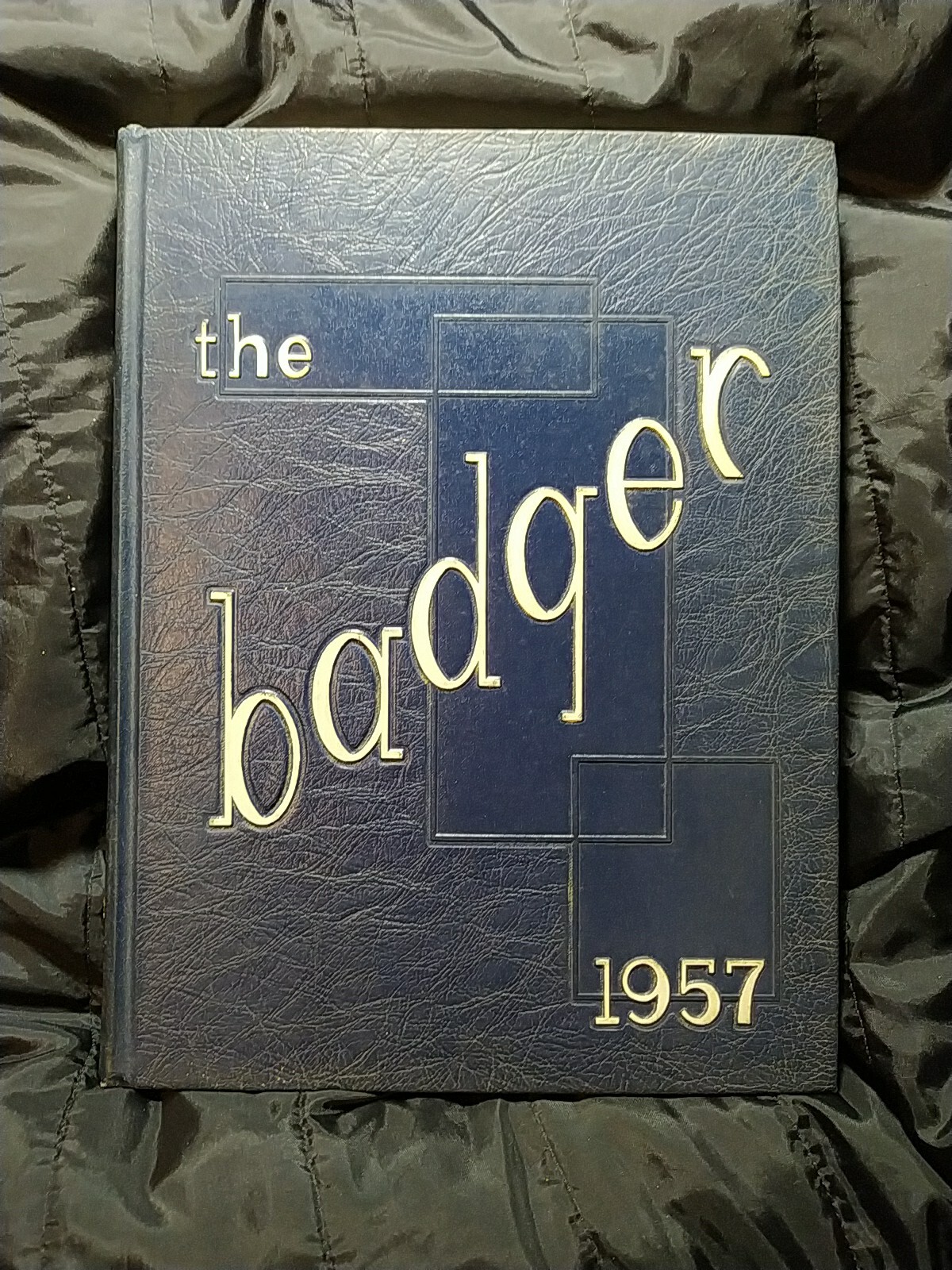 UNIVERSITY OF WISCONSIN 1957 BADGER YEARBOOK ANNUAL COLLEGE MADISON WS