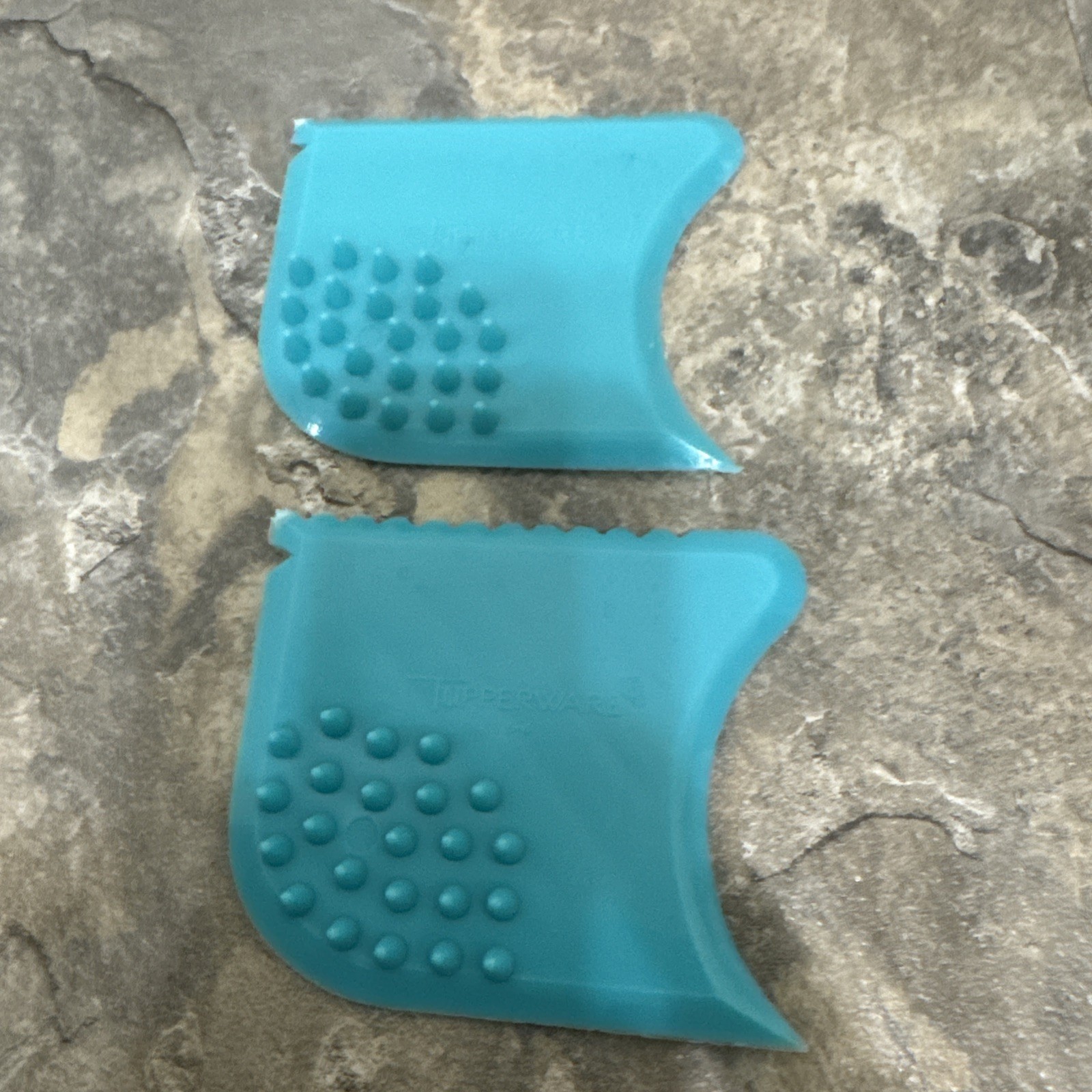 2 Tupperware Scrape Em All Multipurpose Kitchen Gadget Scraper Scrubber GUC
