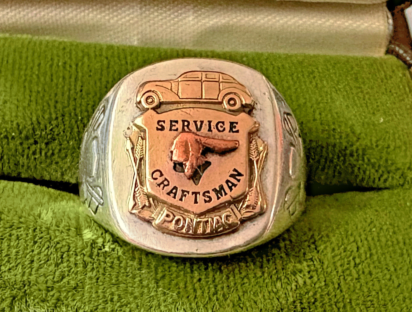 Vtg PONTIAC SERVICE CRAFTSMAN Mechanic AWARD RING; Chief's Head; 10K on Sterling