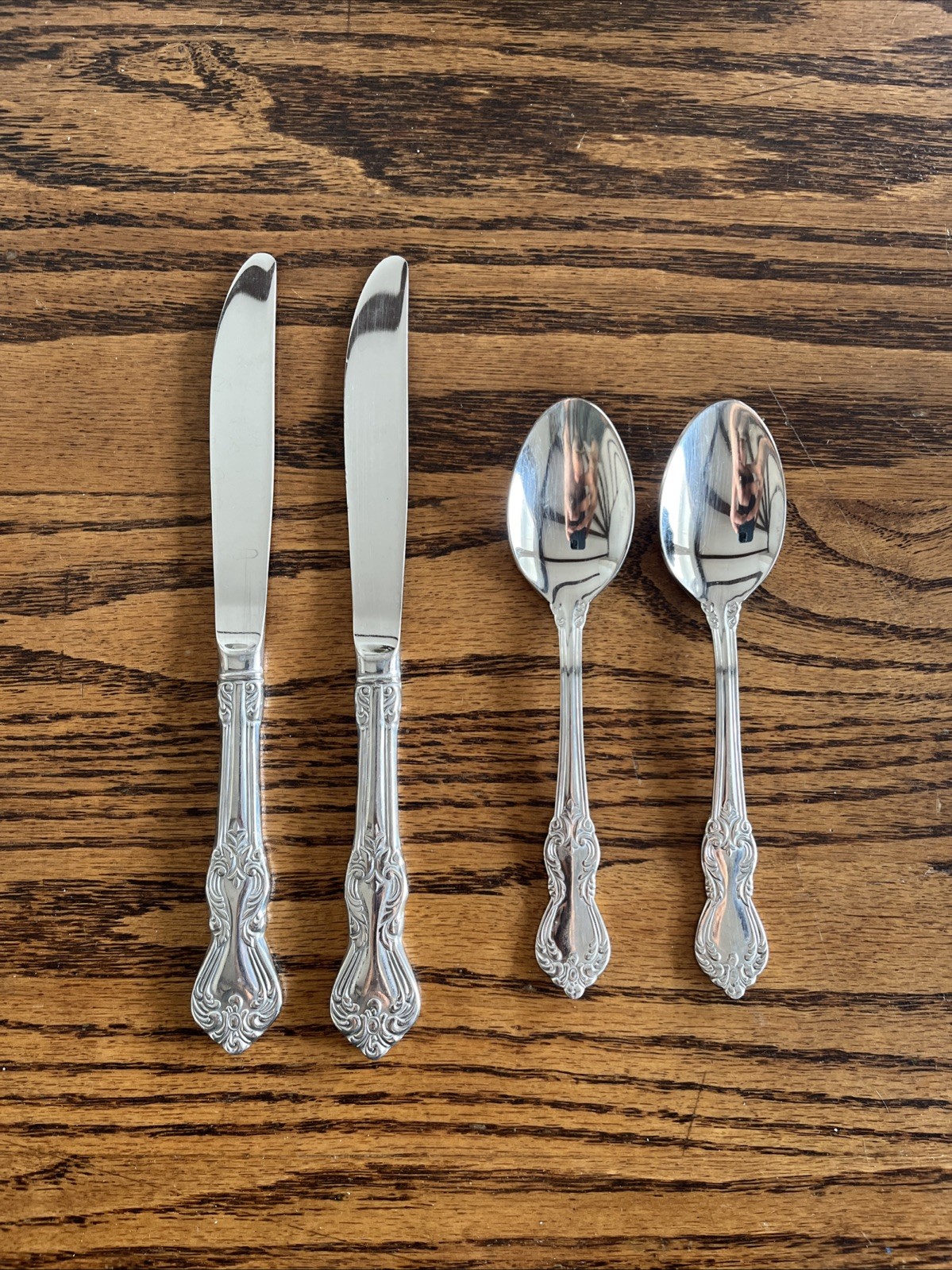 Reed & Barton Duchess Marlborough Dinner Knife Spoon Lot 4 Stainless Steel 18/10