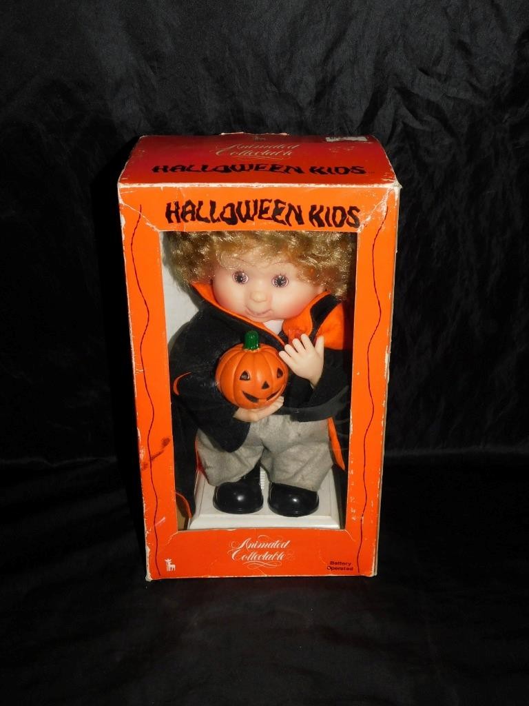 Vtg Halloween Kids Animated Decoration Cute Dracula Unused in Box Santas Best
