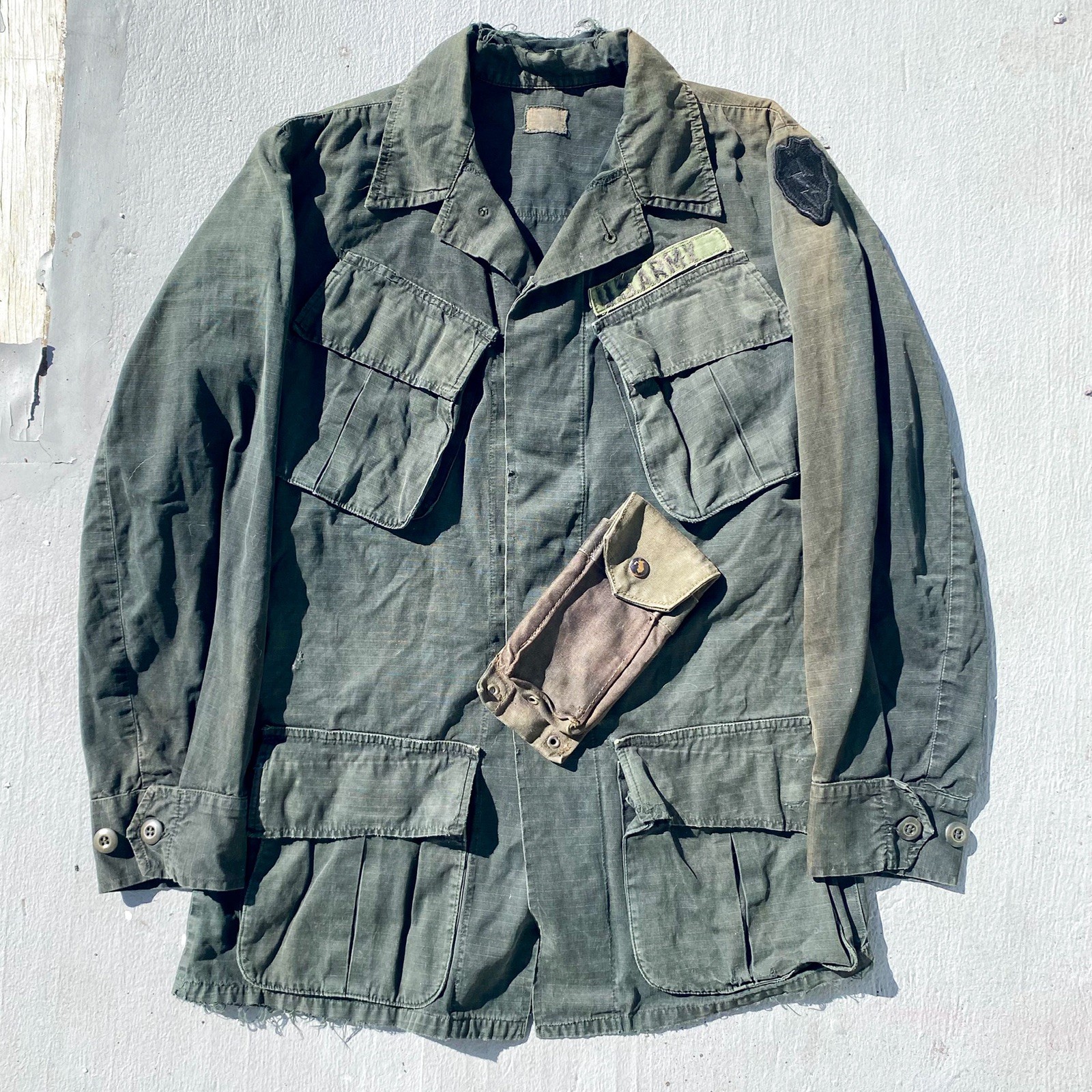 Vietnam-era US Army Special Forces / LRRP Dyed Black Jungle Jacket & M61 Pouch.