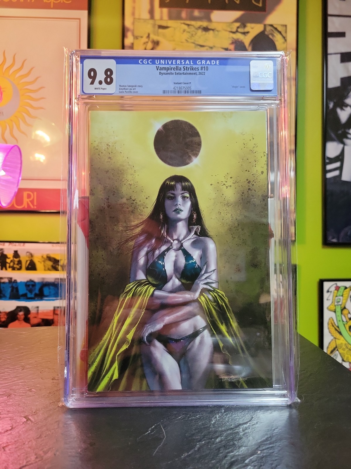 Vampirella Strikes #10 Cover F 1:10 Parrillo Variant CGC 9.8 Dynamite 2022