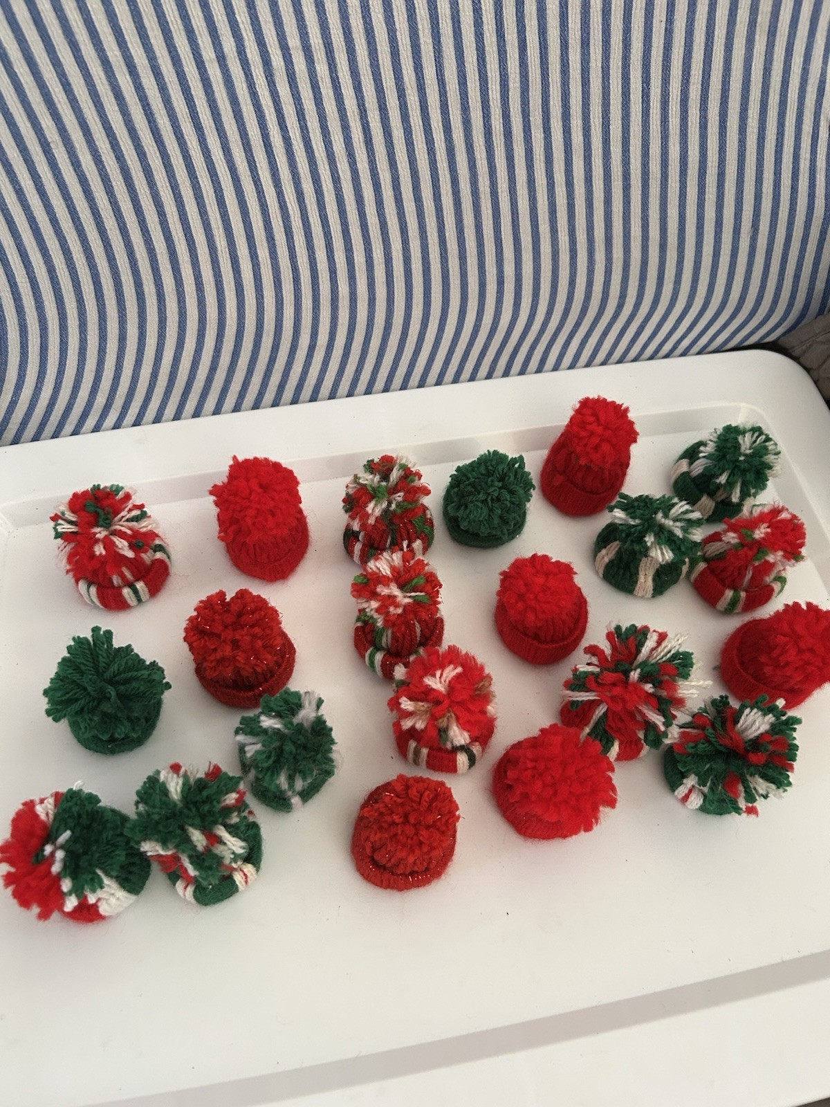 Small Christmas Knit Caps 21 Pc Lot