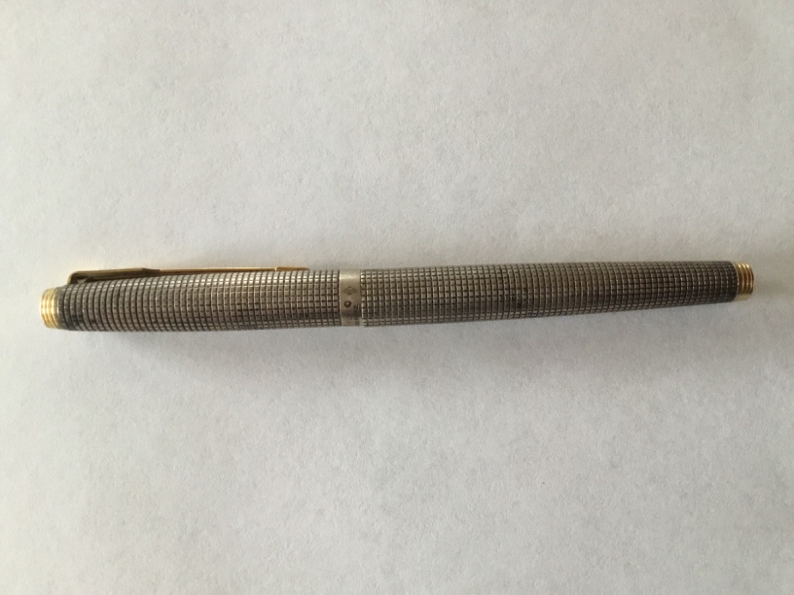 VINTAGE 1970s PARKER 75 STERLING SILVER CISELE FOUNTAIN PEN 14K M, France