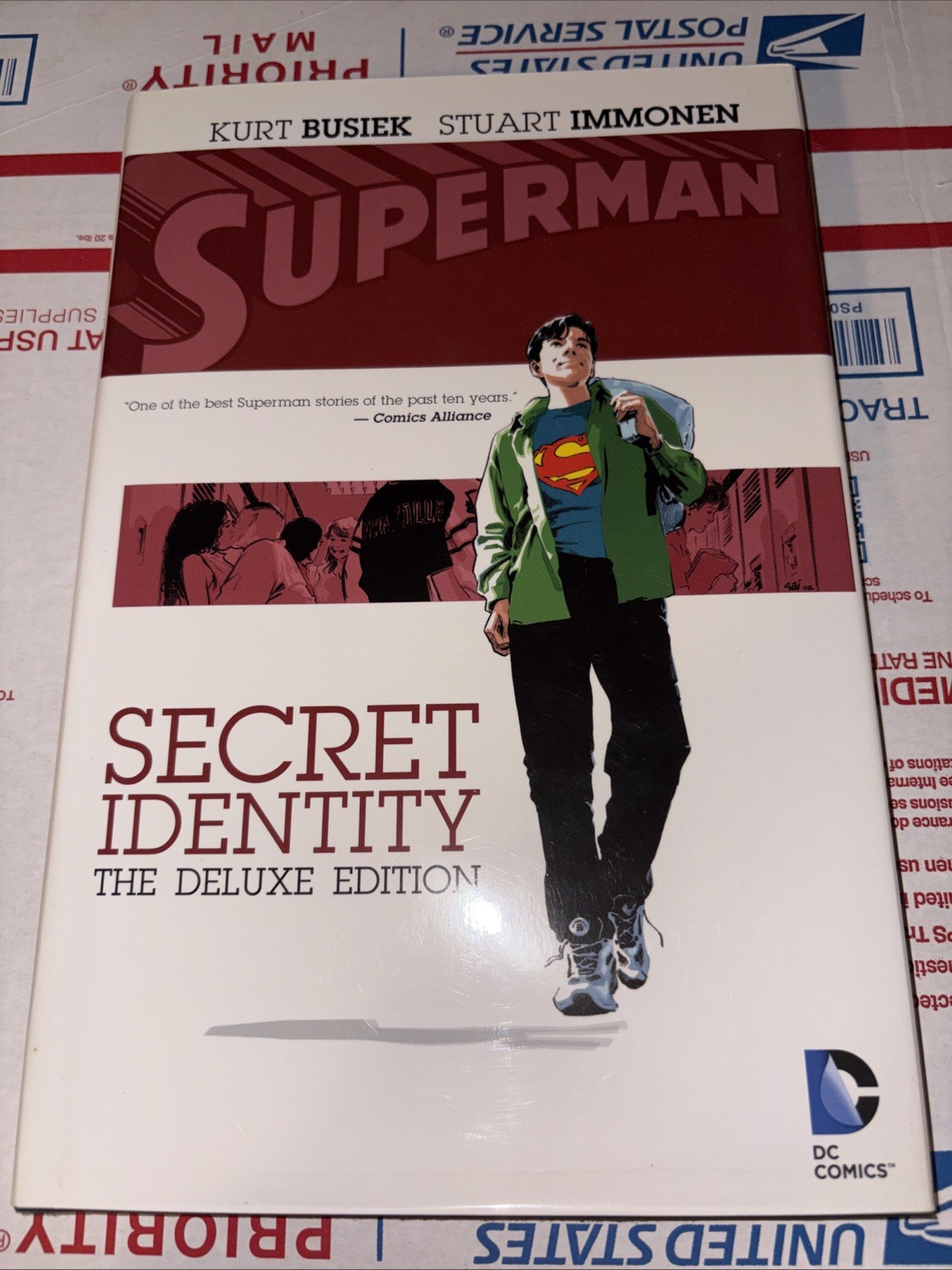 Superman: Secret Identity-The Deluxe Edition (DC Comics 2015 March 2016)