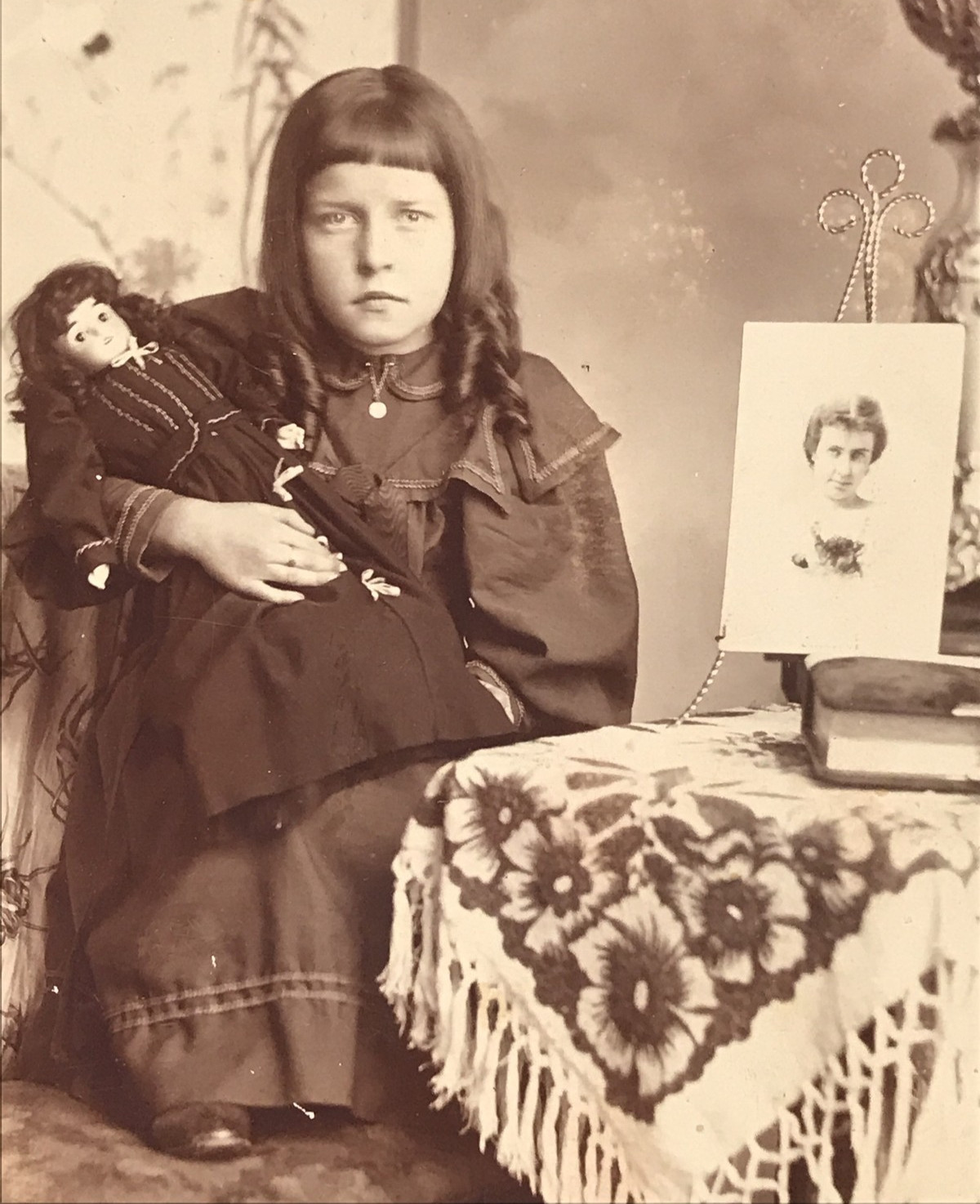 1890s Victorian Girl w/Doll Studio Portrait Cabinet Albumen Photo Moscow Idaho