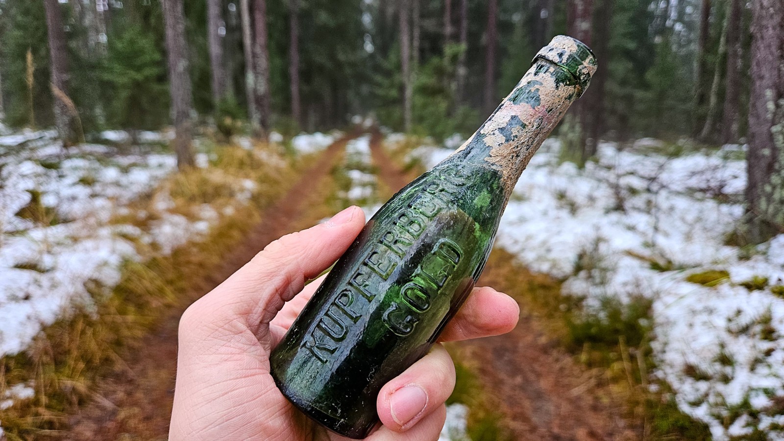 WWI ORIGINAL GERMAN KUPFERBERG GOLD SPARKLING WINE BOTTLE from CHRISTMAS BATTLES