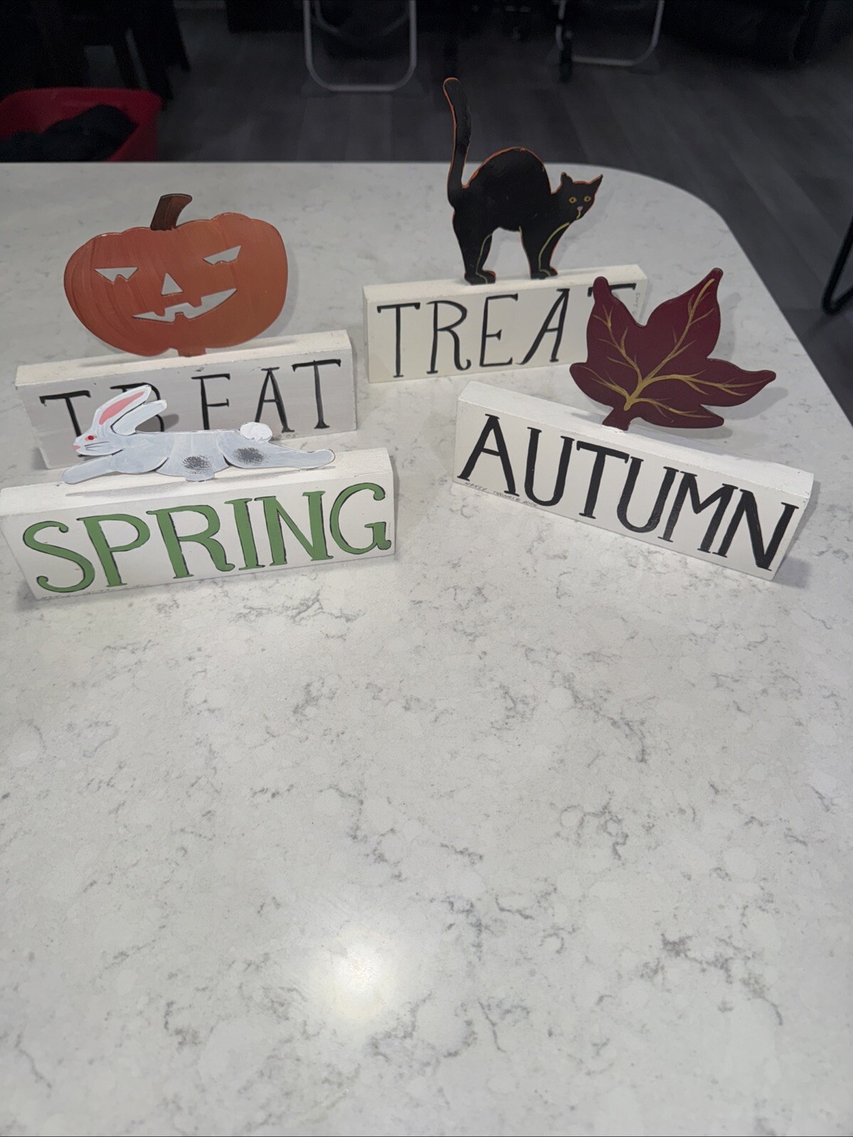 Nancy Thomas Folk Art Wooden Sign 2005 Seasons Spring Autumn Lot Of Four