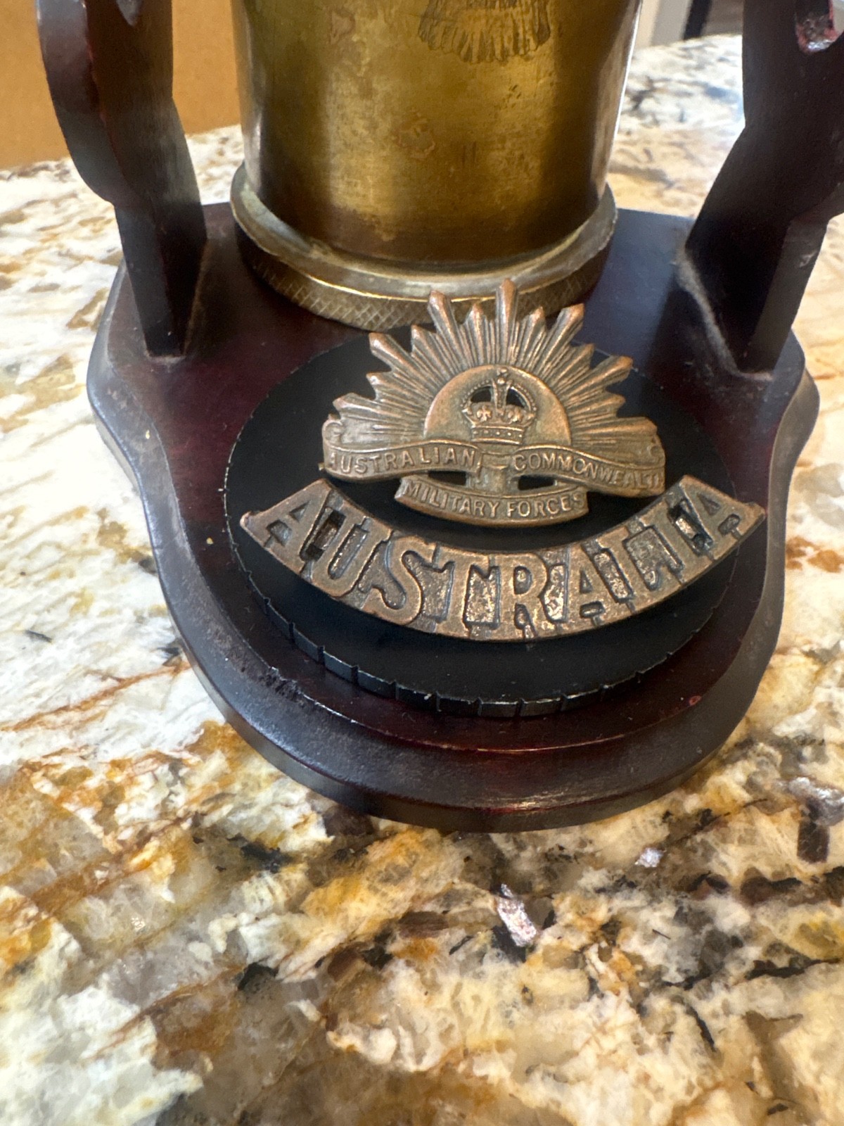 WW1 & 2 AUSTRALIAN COMMONWEALTH MILITARY FORCES RISING SUN & CURVED SHOULDER