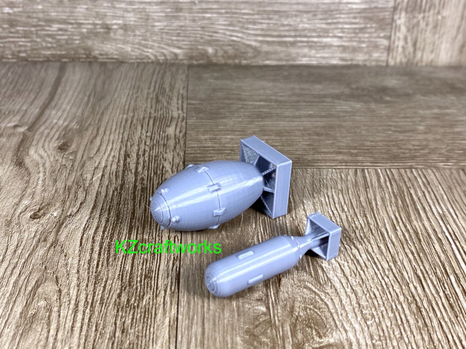 B-STOCK --- 1/72 Fat Man & Little Boy Atom Bomb Models - WW2 US Military 1945