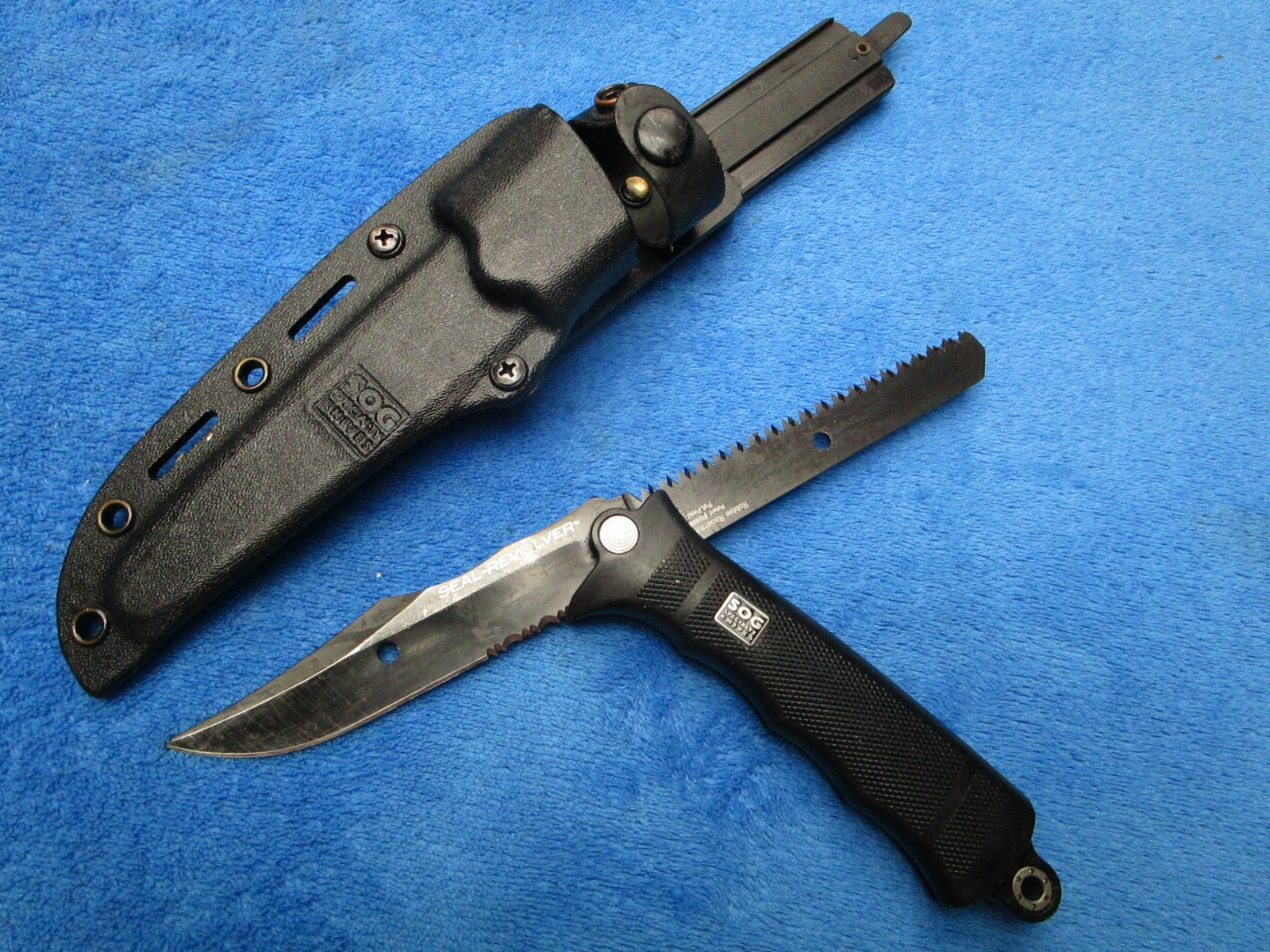 VINTAGE ORIGINAL SOG SEAL REVOLVER ROBERSON DAGGER SAW FOLDING KNIFE AND SHEATH