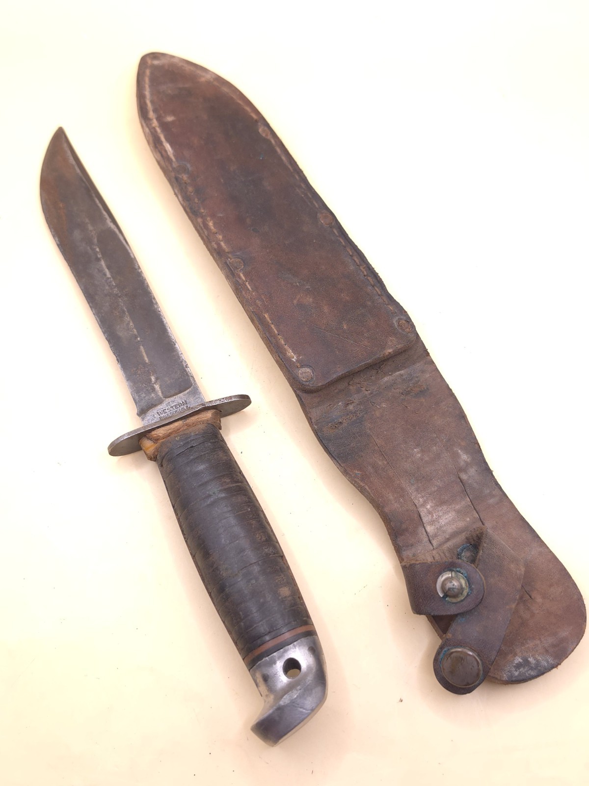 Vintage Early Western Cutlery Boulder CO USA Fixed Blade Hunting Knife In Sheath