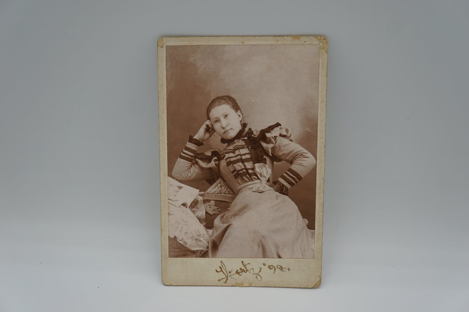 Antique 1890s Woman Portrait Photo Mounted Card Victorian Era Fashion Lady
