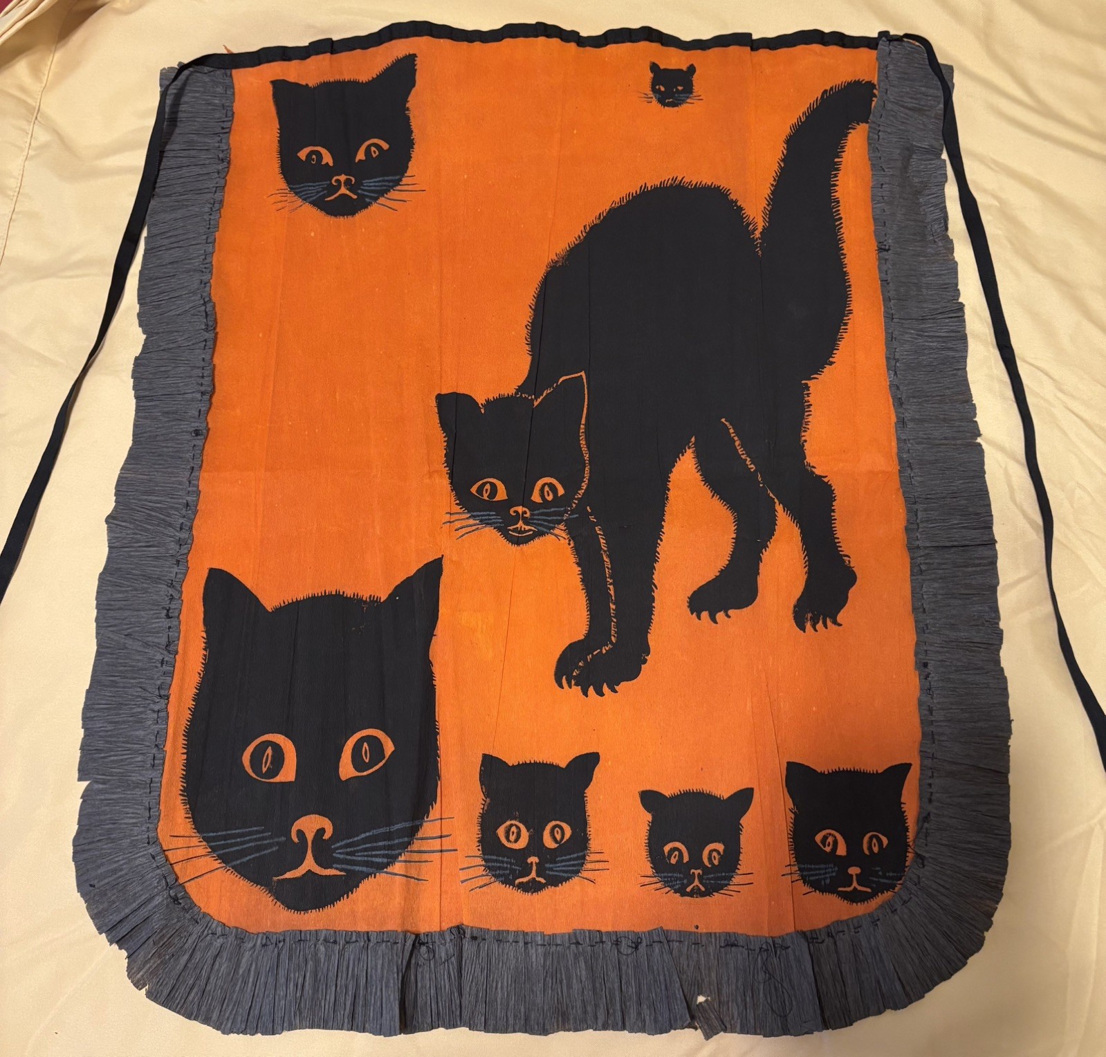 Vintage HALLOWEEN c1910 CREPE PAPER Apron BLACK Cat