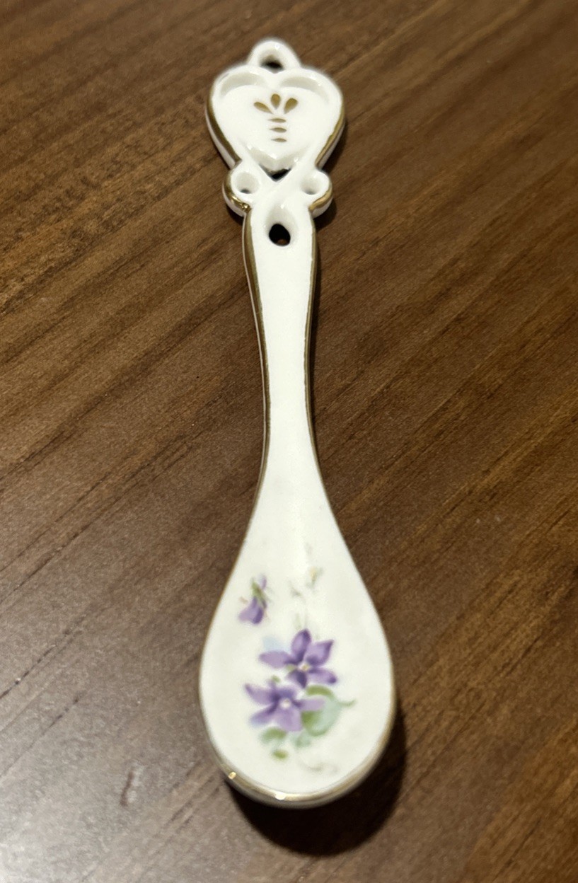 Delton Fine Collectibles Ceramic Spoon Hanging Ornament Violets Purple Flowers