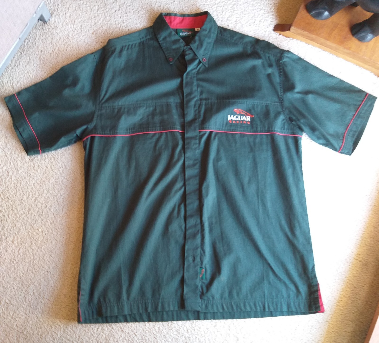 JAGUAR RACING 2002 - Hero wall Quality - Short Sleeve Shirt Size M