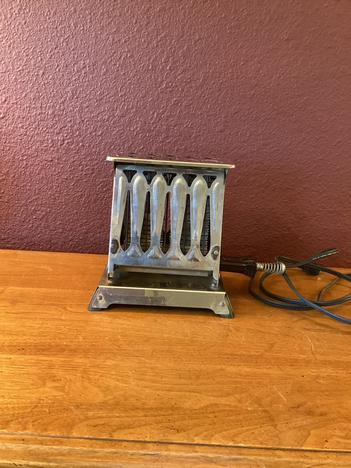 Vintage Westinghouse Art Deco Chrome Turnover Toaster Model TT-3 (110V 550W)