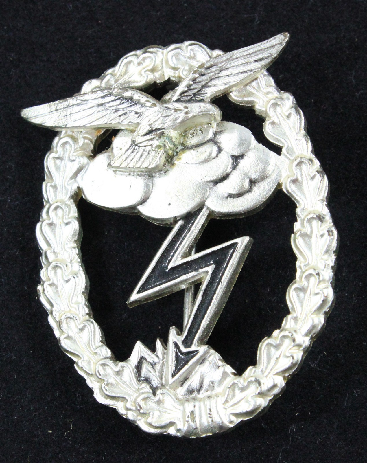 West German WWII 1957 Luftwaffe Ground Combat Badge 1957‑issue