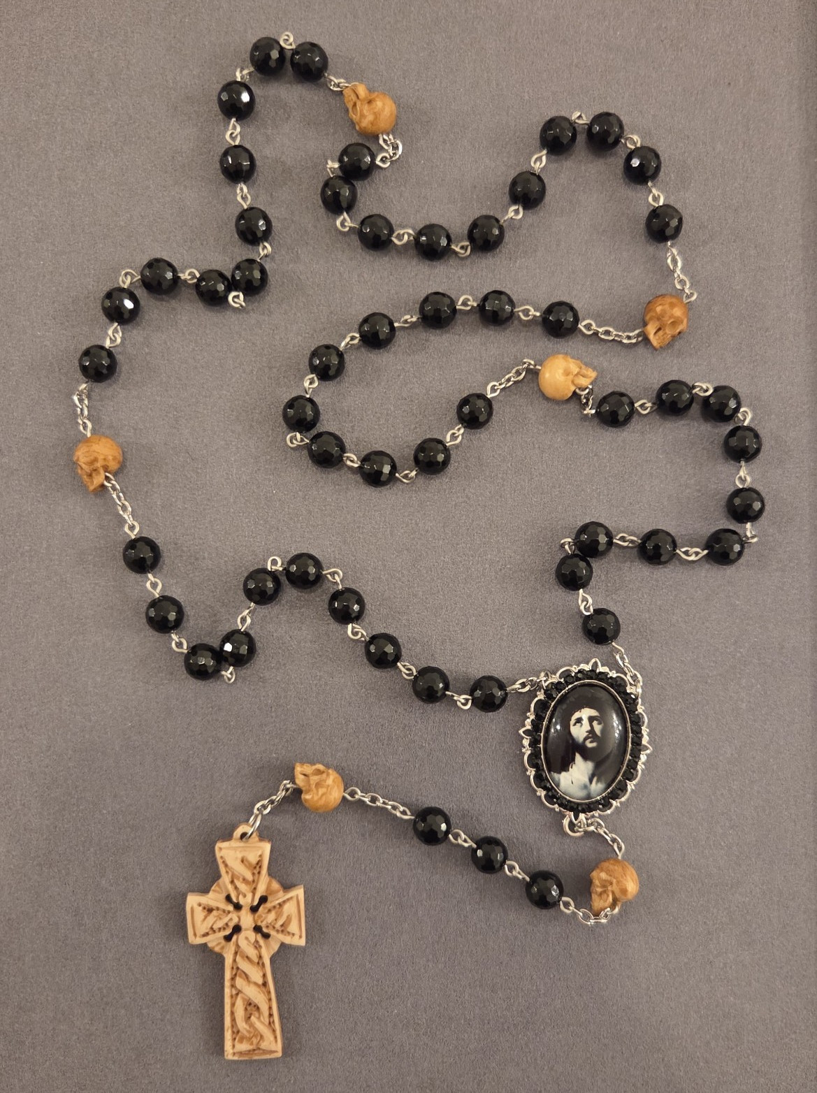 Memento Mori Onyx And Skull 