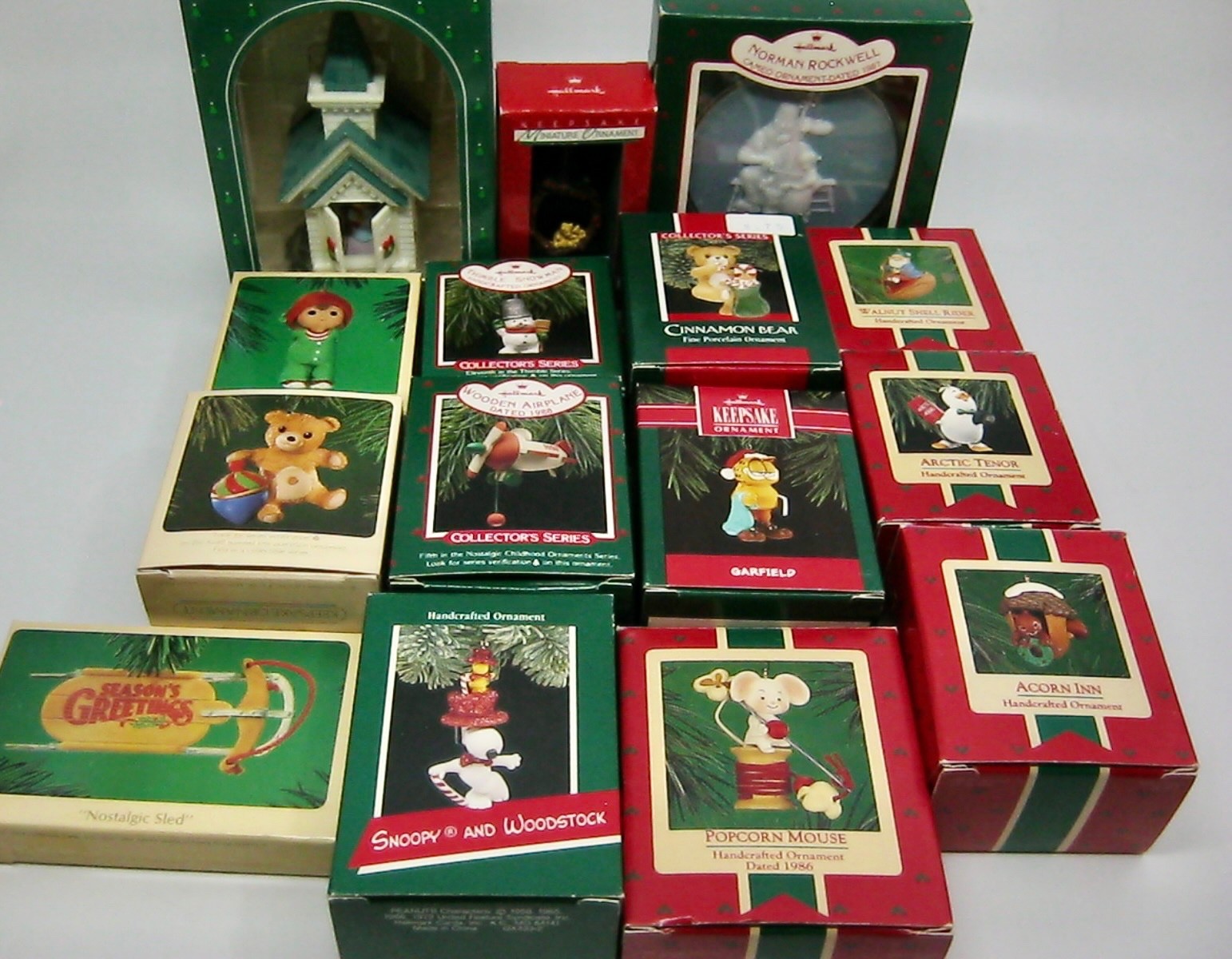 Lot of 15 Hallmark Keepsake Vintage 1983 - 1992 Christmas Ornaments Original Box