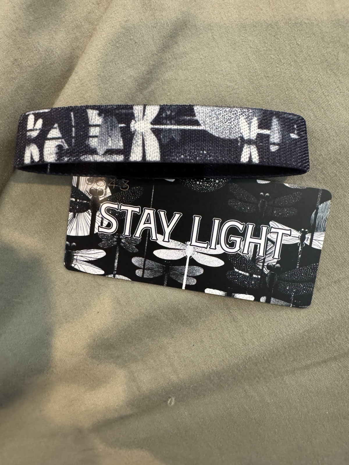 ZOX **STAY LIGHT** SILVER Single Med Wristband w/Card #843 New