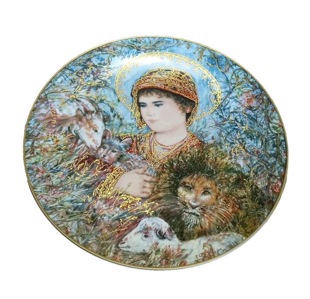1989 The Edna Hibel Christmas Plate “Peaceful Kingdom” Plate # 7139A 10 1/8\