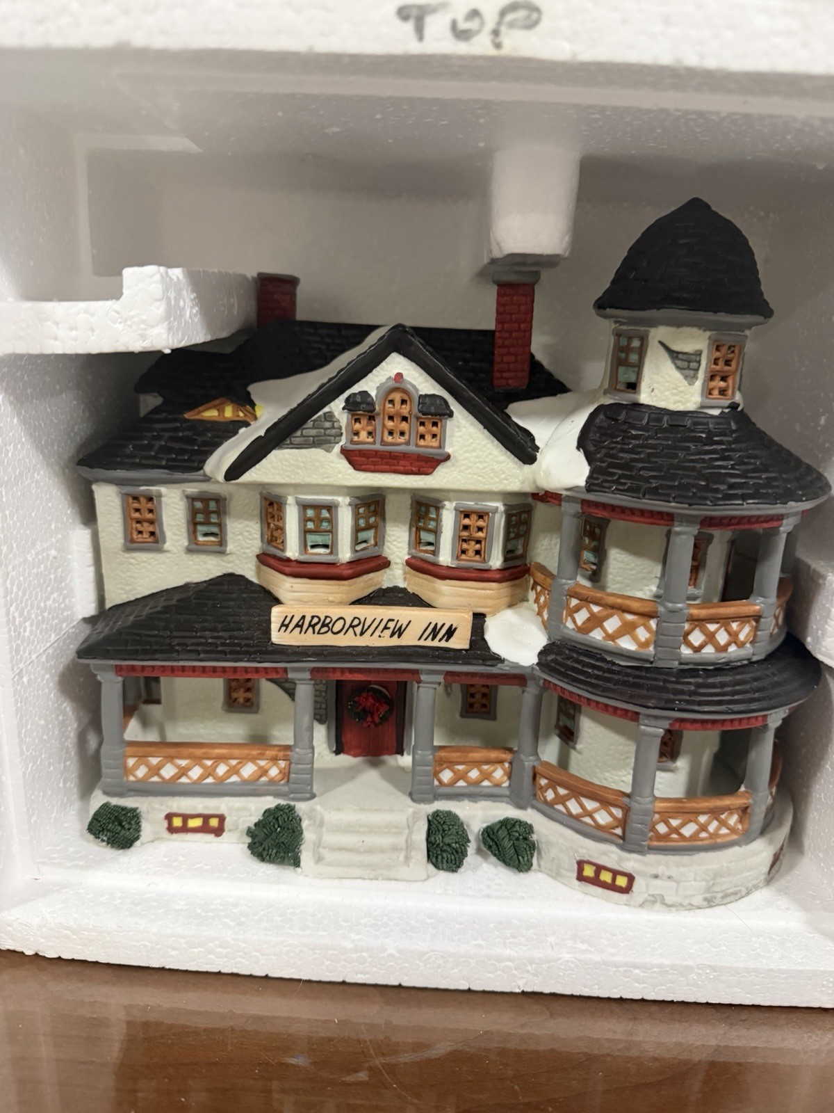 Lemax Harborview Inn Plymouth Corners Lighted House 1994