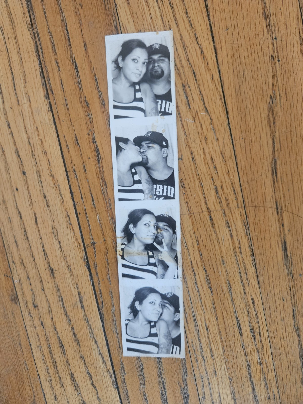 VINTAGE 2000'S MEXICAN AMERICAN COUPLE EMBRACE & KISSING BOOTH PHOTOS STRIP SET
