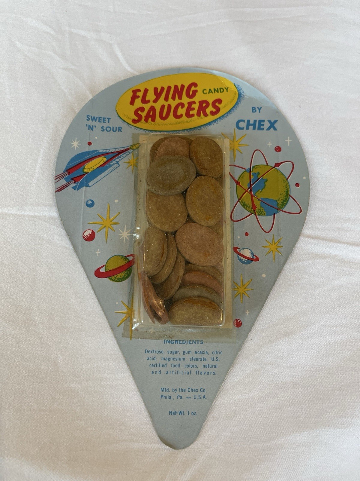 Vintage 1950’s CHEX FLYING SAUCERS CANDY  Sealed  NOS  Super Rare  Atomic Age