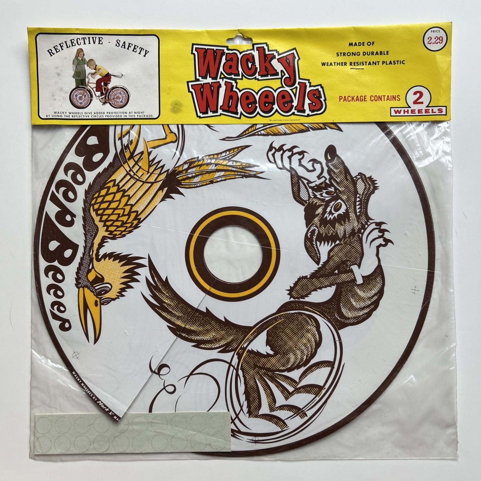 Vintage Wacky Wheels NOS Reflective Bicycle Wheel Inserts Coyote & Roadrunner