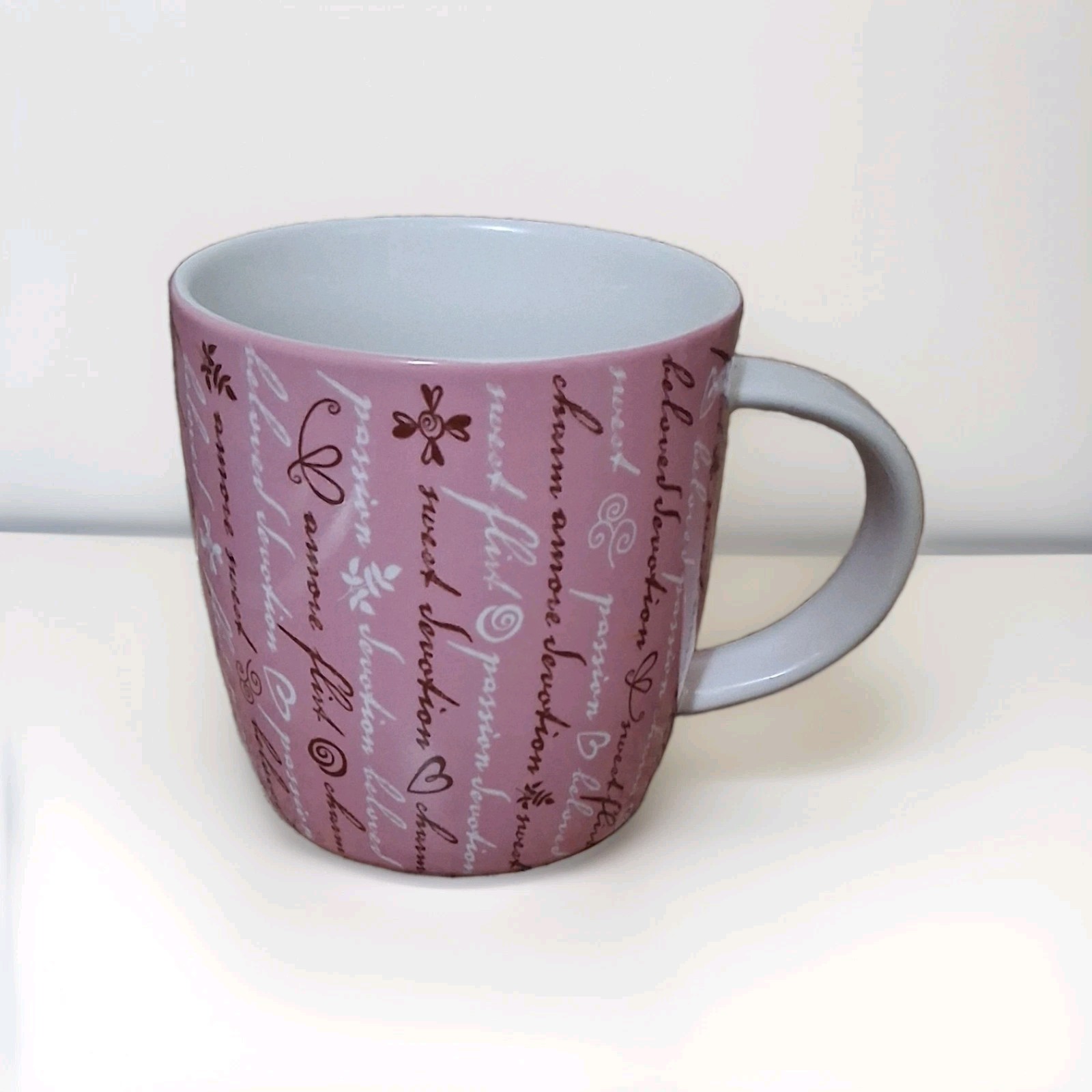Starbucks 2006 Hearts Valentines Day Love Coffee Ceramic Mug Pink Flirt 
