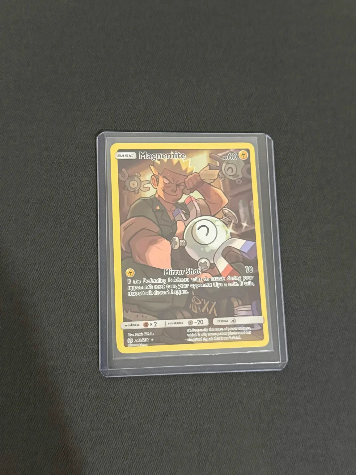 Pokémon TCG Magnemite 242/236 Cosmic Eclipse Character Rare Holo English 2019