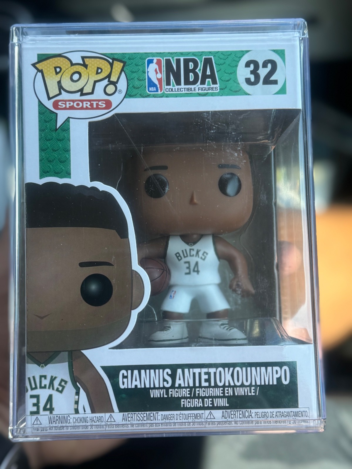 Funko Pop Sports Giannis Antetokounmpo NBA Milwaukee Bucks #32 + Pop Protectors