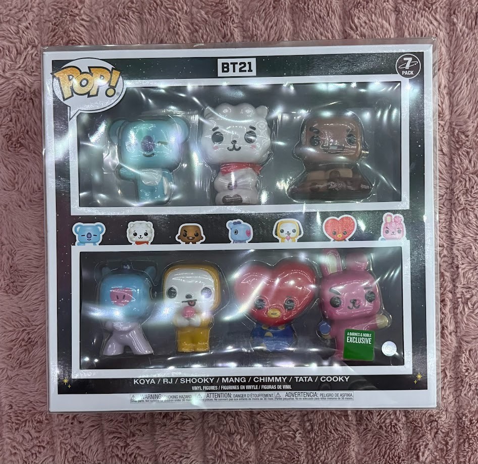 NEVER OPENED BTS Funko Pop BT21 7 Pack (BARNES & NOBLE EXCLUSIVE) +protector