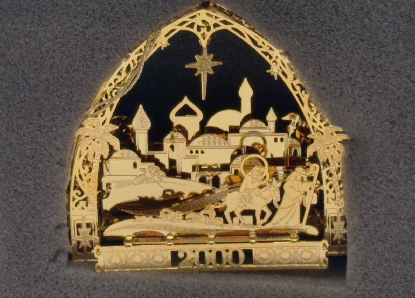 Stunning Vintage 2000 Danbury Mint 23K Gold Christmas Ornament “Bethlehem”