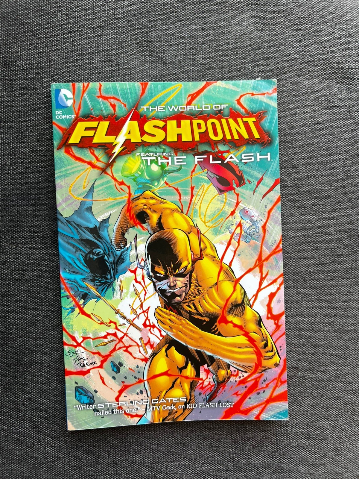 Flashpoint The World of Flashpoint Featuring The Flash TPB #1-1ST VF 2012 OOP
