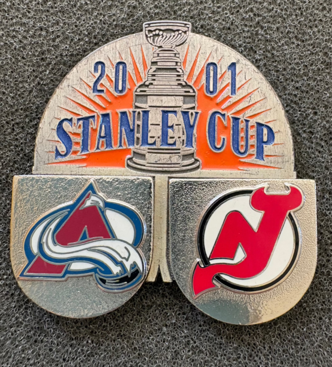 2001 NHL Stanley Cup Colorado Avalanche vs. New Jersey Devils Pin