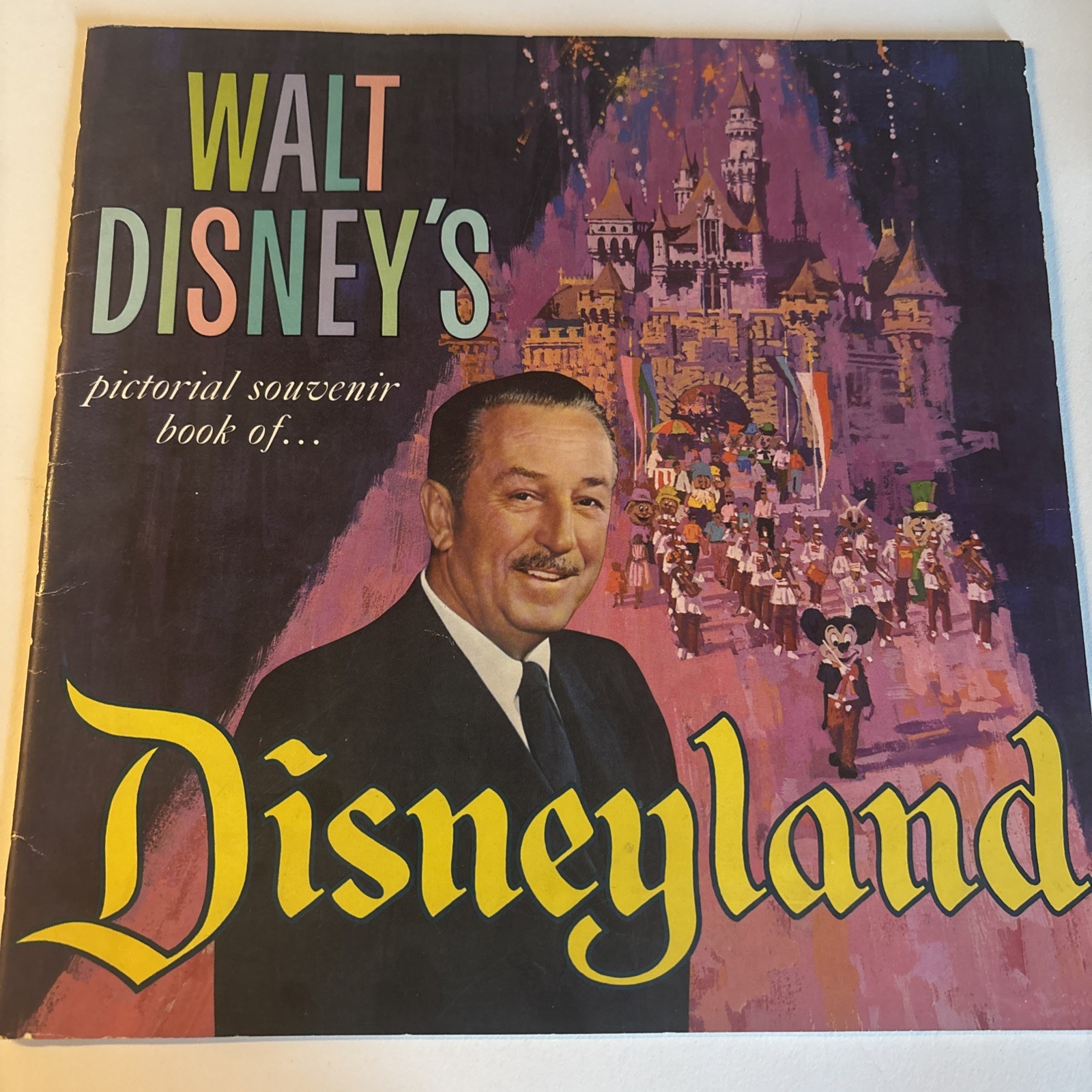 Walt Disney's Pictorial Souvenir Book Of Disneyland Vintage 1965 New