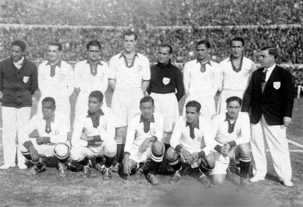 The Peru Team Prior To The Fifa Football World Cup Match 1930 Old Photo