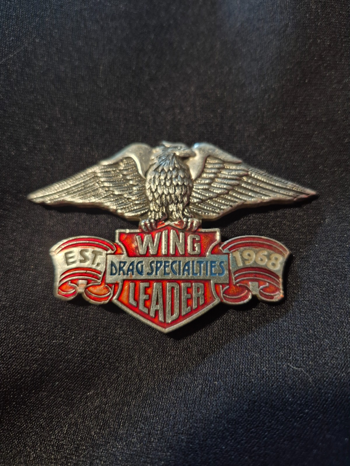 VINTAGE WING LEADER DRAG SPECIALTIES EST 1968 LAPEL PIN
